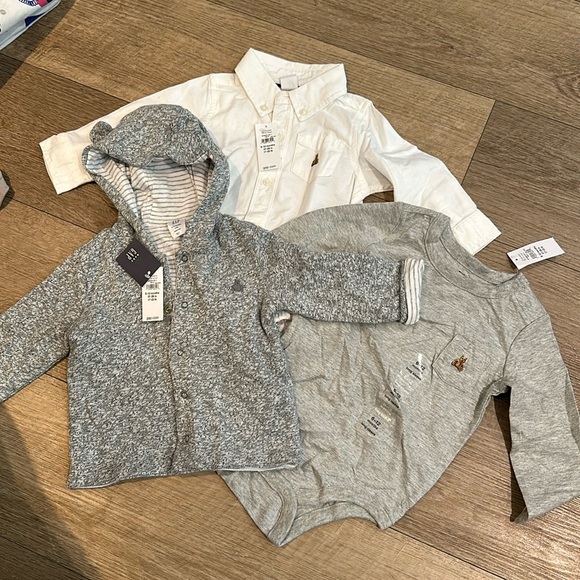 GAP Other - Baby Gap 3 Tops 6-12 Months NWT